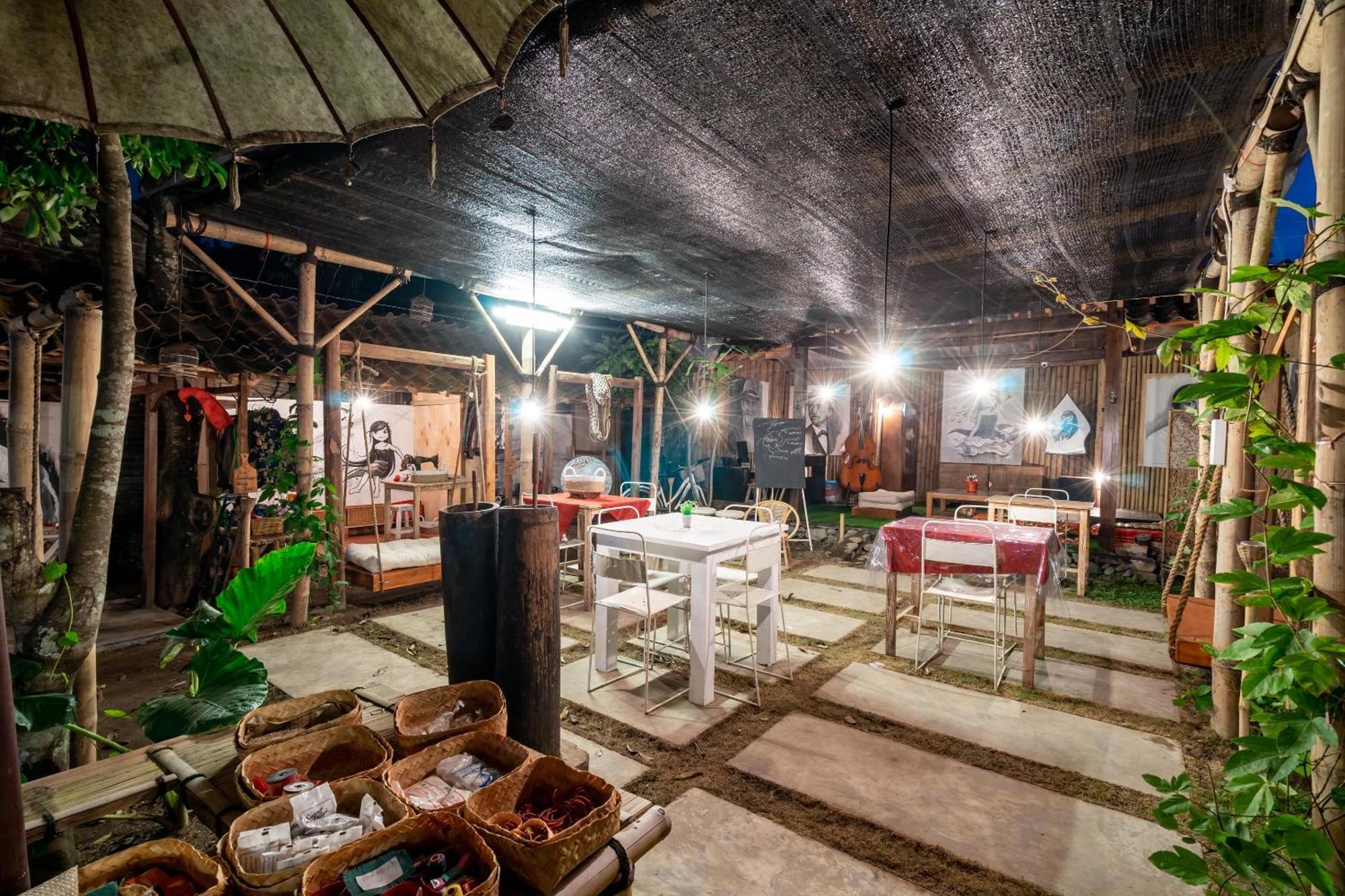 Oyo 2393 Omahe Nawung Syariah Hotel